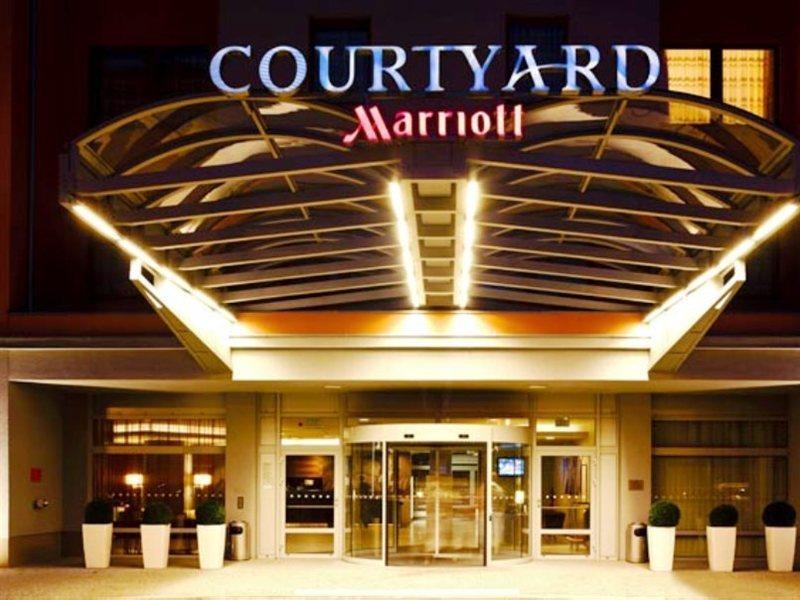 Courtyard By Marriott Pilzno